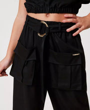 Carica l&#39;immagine nel visualizzatore di Gallery, Twinset Pantaloni Neri con Tasche Utility e Cintura