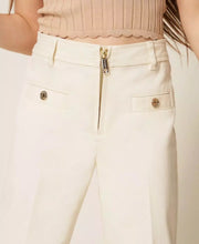 Carica l'immagine nel visualizzatore di Gallery, TWINSET Pantaloni bianchi in bull stretch - Junior &amp; Co.it