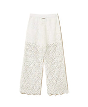 Load image into Gallery viewer, TWINSET Pantaloni bianchi in pizzo macramè - Junior &amp; Co.it