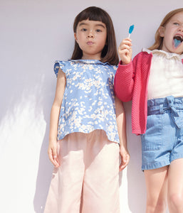 PETIT BATEAU Blusa in popeline stampato azzurro per bambine