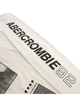 Load image into Gallery viewer, ABERCROMBIE T-Shirt Manica Lunga con Stampa Grafica