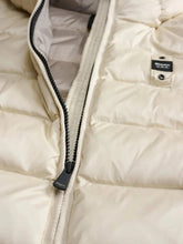 Carica l'immagine nel visualizzatore di Gallery, Blauer Giubbotto Piumino Caroll Junior Beige con Imbottitura Ovatta femmina 6-8-10-12 anni. Sconto 30% .
