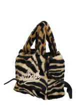 Carica l&#39;immagine nel visualizzatore di Gallery, Mc2 Saint Barth Borsa Colette Soft Fur a Mano con Tracolla Zebrata Dimensioni: 29 x 28 x 14 cm