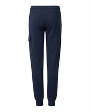 Carica l'immagine nel visualizzatore di Gallery, C.P. COMPANY Pantalone in Felpa Blu con Tasca Cargo con Patta e Lente - Junior &amp; Co.it