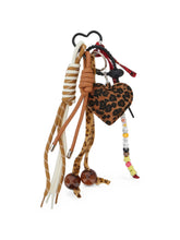 Load image into Gallery viewer, MC2 SAINT BARTH Portachiavi con Cuore Leopardato e Charm
