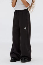 Carica l&#39;immagine nel visualizzatore di Gallery, Calvin Klein Jeans Pantalone Tuta in Cotone a Gamba Larga
