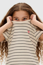 Carica l&#39;immagine nel visualizzatore di Gallery, Calvin Klein Jeans T-Shirt a Righe Beige in Cotone