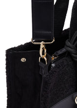 Carica l'immagine nel visualizzatore di Gallery, LIU JO Borsa Tote Piccola in Teddy Nera con Logo in Rilievo