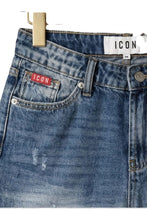 Load image into Gallery viewer, ICON Bermuda Denim Blu con Stampa sul Dietro Bambino e Ragazzo - Junior &amp; Co.it