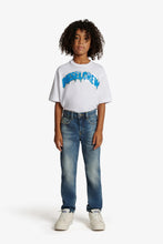 Carica l'immagine nel visualizzatore di Gallery, DIESEL Jeans Regular Fit Lavaggio Blu Medio - D-Viker per Ragazzo - Junior &amp; Co.it