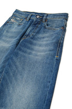 Load image into Gallery viewer, DIESEL Jeans Relaxed Fit con Lavaggio Blu Medio - D-Argjx per Bambine e Ragazze - Junior &amp; Co.it