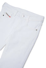 Carica l'immagine nel visualizzatore di Gallery, DIESEL Jeans Bianco Bootcut - D-Arry per Bambine e Ragazze - Junior &amp; Co.it