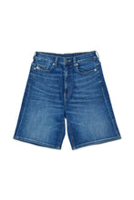 Load image into Gallery viewer, DIESEL Bermuda Shorts in Denim con Effetto Washed - Junior &amp; Co.it