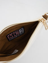 Carica l&#39;immagine nel visualizzatore di Gallery, Mc2 Saint Barth Borsa a Spalla Parisienne Mini Felt in Misto Lana Panna Dimensioni: 22 x 16 cm