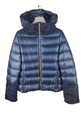 Carica l'immagine nel visualizzatore di Gallery, PIUMINO HERNO BLU NAVY taglia 14 anni. Sconto 50%