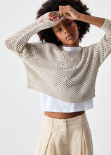 Load image into Gallery viewer, Pullover a rete con scollo a V - Junior &amp; Co.it