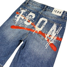 Carica l'immagine nel visualizzatore di Gallery, Bermuda blu jeans con logo spray  1045 - Junior &amp; Co.it