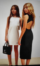 Load image into Gallery viewer, PATRIZIA PEPE Abito Lungo Nero in Jersey con Oblò su Schiena - Junior &amp; Co.it